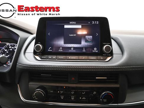 Used 2023 Nissan Rogue S AWD/4WD image 12