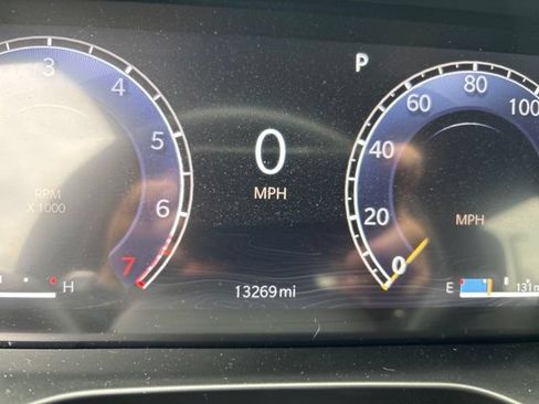 Used 2024 Jeep Grand Cherokee Altitude AWD/4WD image 14