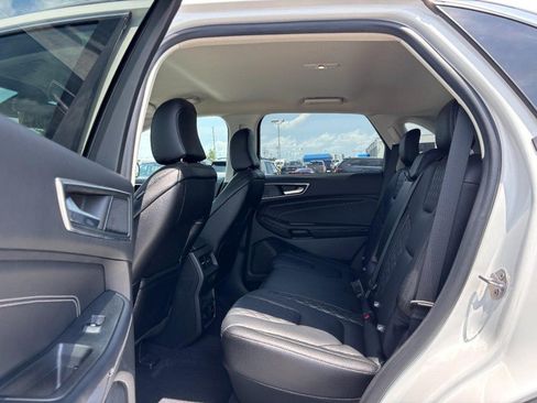 Used 2024 Ford Edge Titanium w/ Equipment Group 301A AWD/4WD image 11