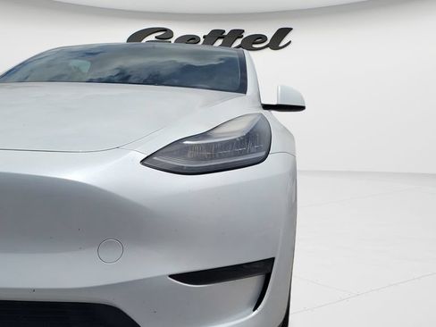 Used 2023 Tesla Model Y Long Range AWD/4WD image 10