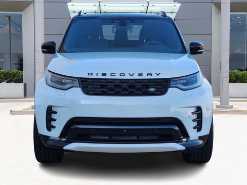 Certified 2025 Land Rover Discovery Dynamic SE image 2