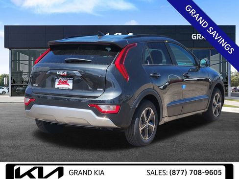 New 2026 Kia Niro LX FWD image 5