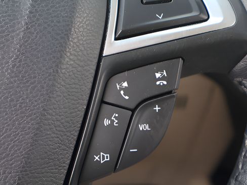 Used 2017 Ford Edge Titanium w/ Equipment Group 301A FWD image 23