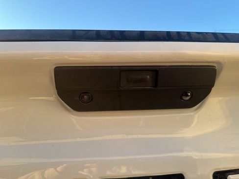 Used 2020 Chevrolet Silverado 1500 Custom Trail Boss w/ Custom Convenience Package image 17