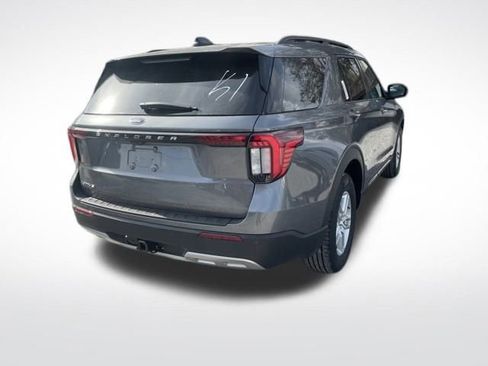 New 2026 Ford Explorer Active w/ Active Comfort Package image 5