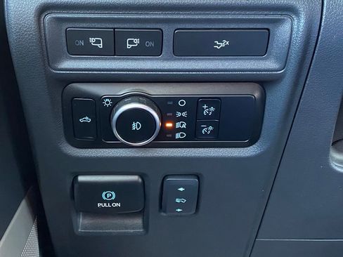 Used 2024 Ford F150 Lariat image 30