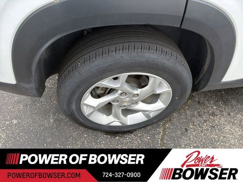Certified 2024 Chevrolet Trax LS w/ LS Convenience Package FWD image 4