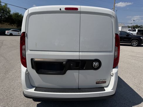 Used 2022 RAM ProMaster City Tradesman FWD image 6