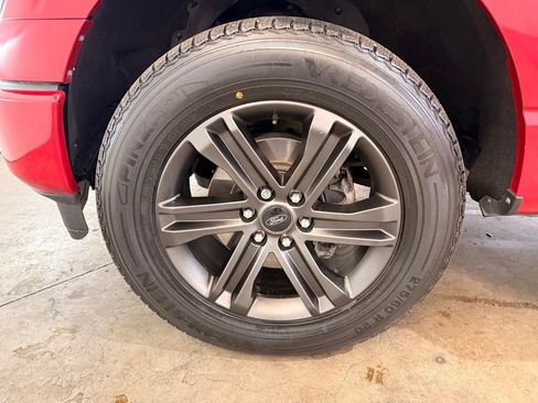 Used 2021 Ford F150 Lariat w/ Equipment Group 502A High AWD/4WD image 14