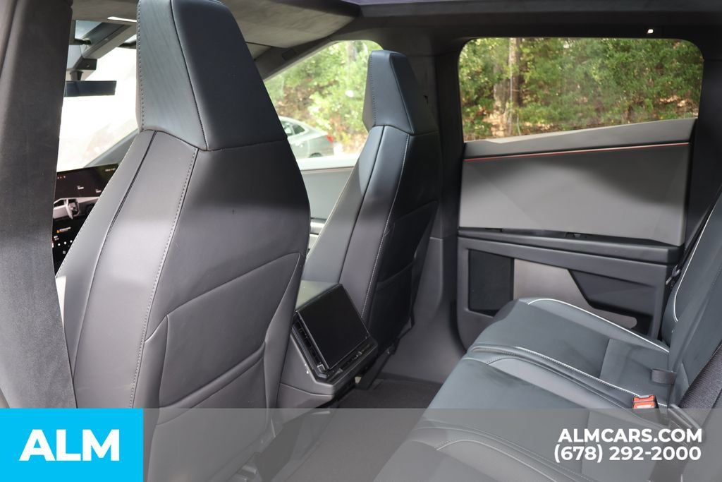 Used 2024 Tesla Cybertruck AWD Crew Cab image 14