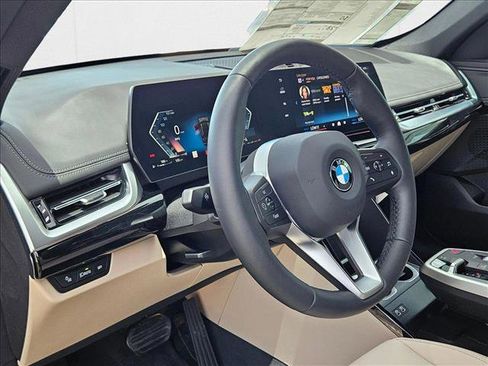 Used 2025 BMW X1 xDrive28i w/ Convenience Package image 3