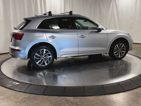 Used 2024 Audi Q5 2.0T Premium Plus w/ Premium Plus Package image 2