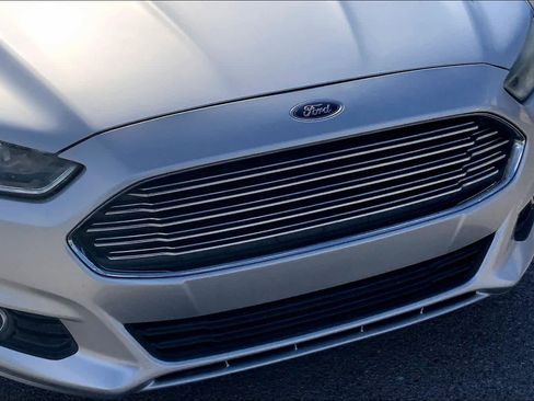 Used 2014 Ford Fusion SE w/ Equipment Group 202A image 29