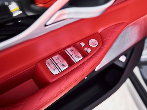 Used 2022 BMW M760i xDrive w/ Luxury Rear Seating Package AWD/4WD image 35