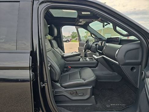 Used 2026 Ford Expedition Max Platinum w/ Stealth Appearance Package AWD/4WD image 21