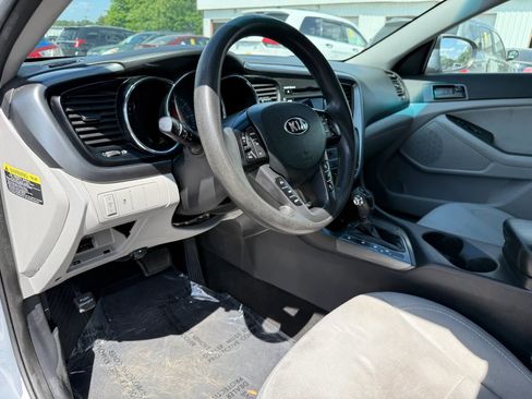Used 2013 Kia Optima LX FWD image 17