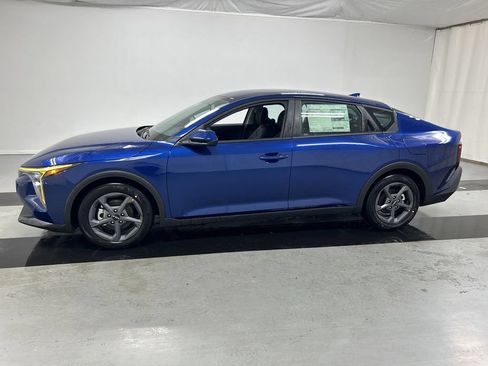 New 2026 Kia K4 FWD image 5