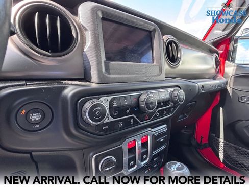 Used 2018 Jeep Wrangler Sport w/ Quick Order Package 24S AWD/4WD image 9
