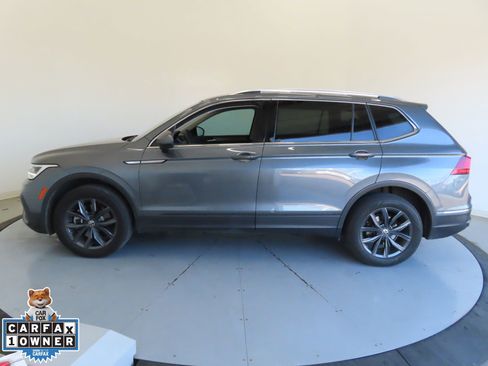 Used 2023 Volkswagen Tiguan SE image 8