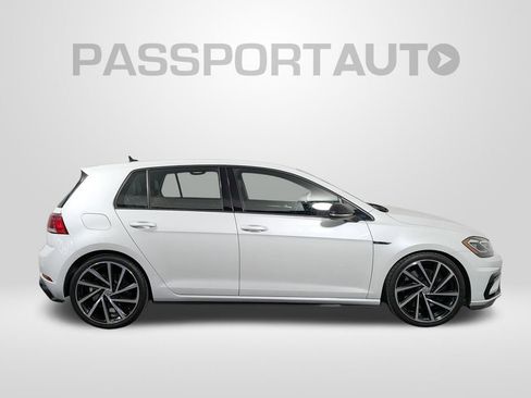 Used 2019 Volkswagen Golf R 4-Door image 8