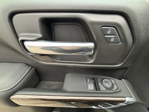 Used 2025 Chevrolet Silverado 2500 LT image 18