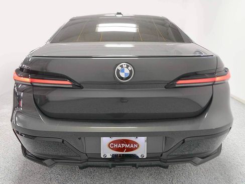 Used 2023 BMW 740i RWD image 4