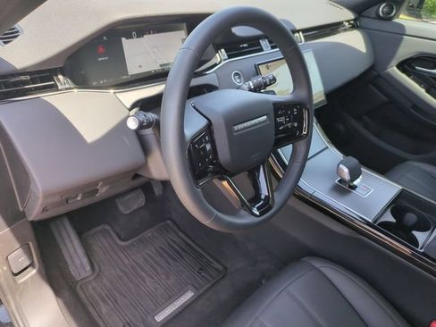 Used 2026 Land Rover Range Rover Evoque S AWD/4WD image 7