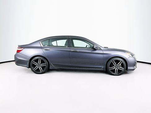 Used 2016 Honda Accord Sport image 10
