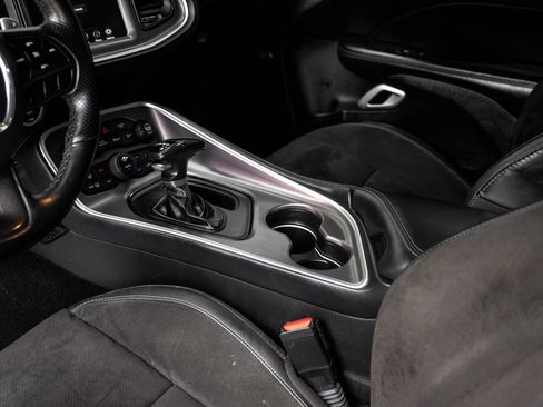 Used 2022 Dodge Challenger GT w/ Plus Package image 19