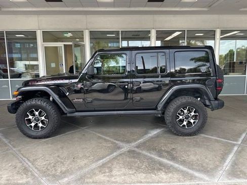 Used 2018 Jeep Wrangler Unlimited Rubicon AWD/4WD image 5