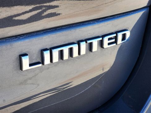 Used 2023 Jeep Grand Cherokee L Limited image 12