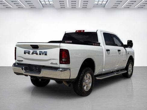 Used 2025 RAM 2500 Big Horn AWD/4WD image 3
