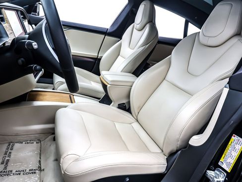 Used 2019 Tesla Model S Long Range image 17