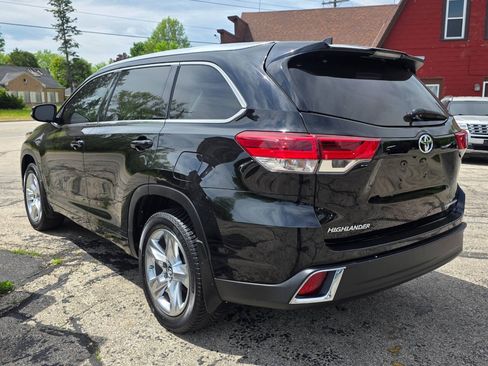 Used 2017 Toyota Highlander Limited AWD/4WD image 4