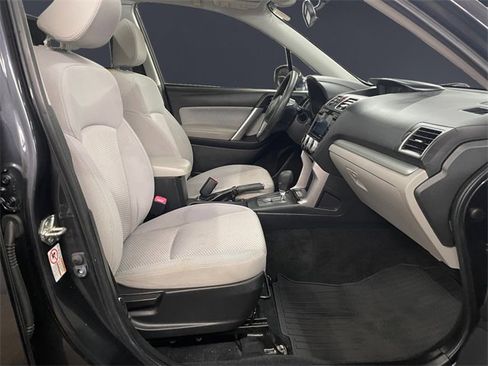 Used 2018 Subaru Forester 2.5i Premium image 15