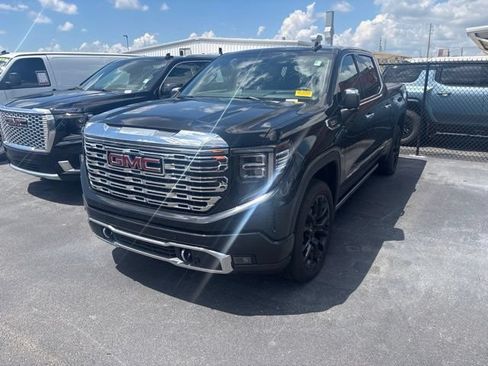 Used 2026 GMC Sierra 1500 Denali w/ Denali Reserve Package RWD image 1