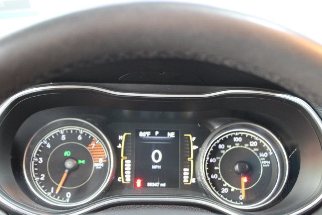 Used 2022 Jeep Cherokee Latitude w/ Comfort Safety Group AWD/4WD image 18