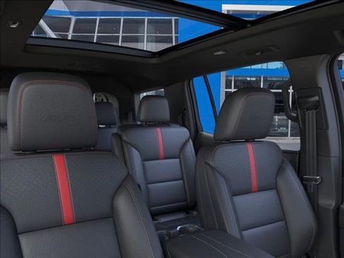 New 2026 Chevrolet Traverse RS image 24