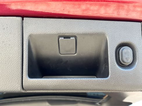 Used 2016 GMC Yukon Denali w/ Open Road Package image 29