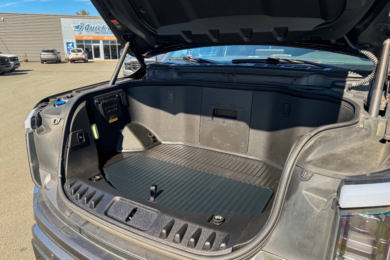 Used 2024 Ford F150 Lightning Flash AWD/4WD image 9
