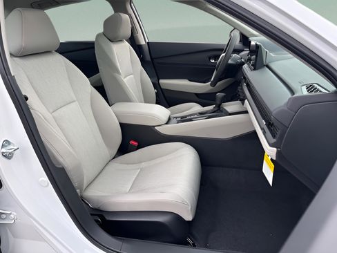 New 2025 Honda Accord SE image 16