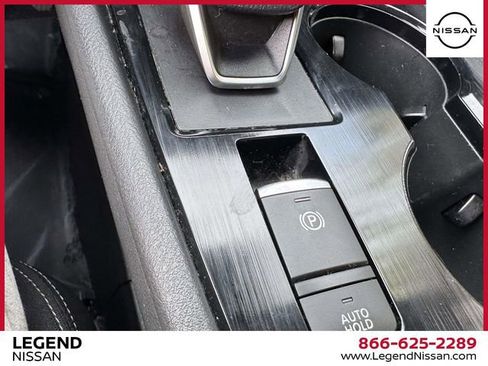 Used 2023 Nissan Rogue SV AWD/4WD image 28