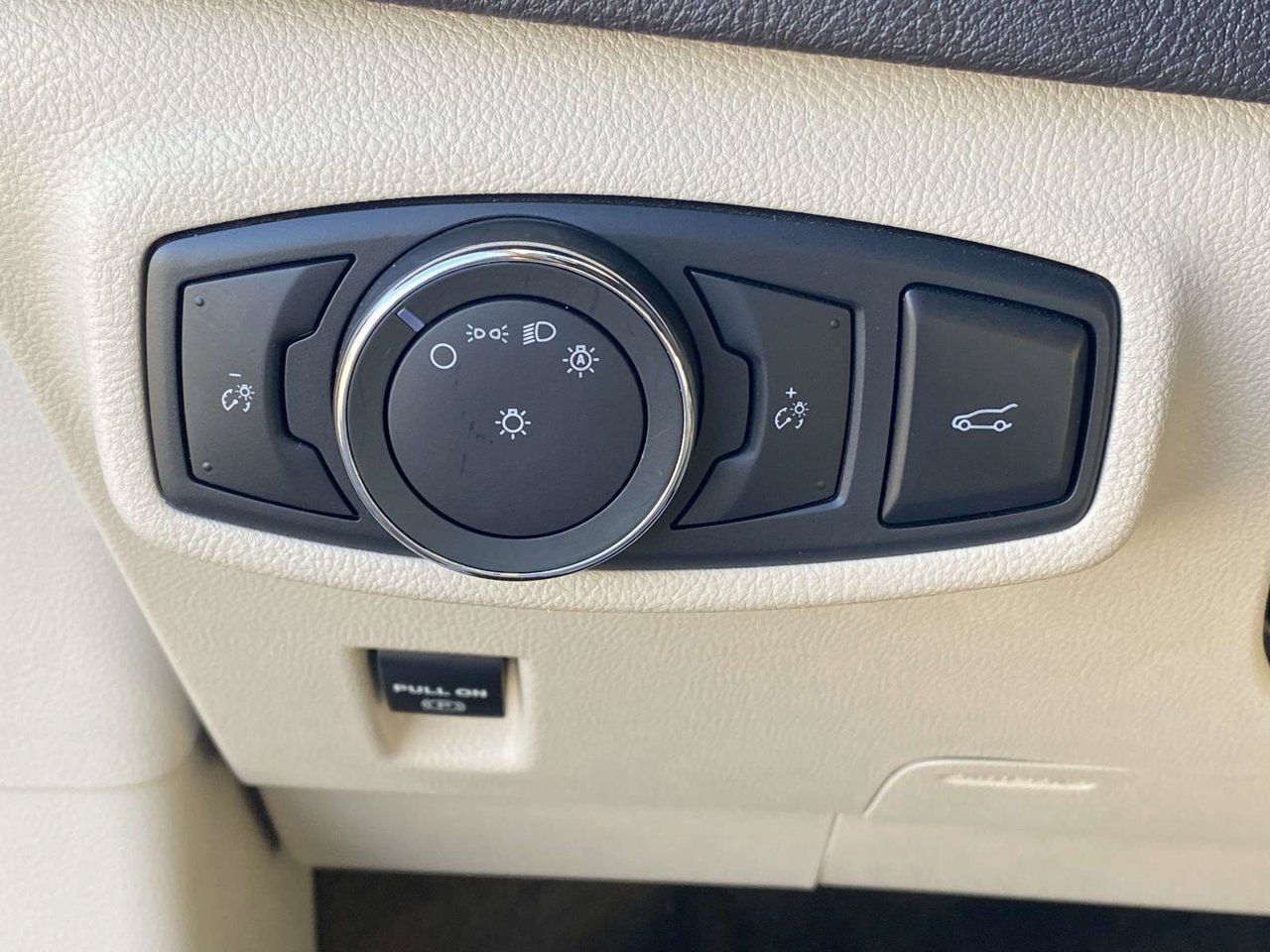 Used 2019 Lincoln MKC Reserve FWD image 30