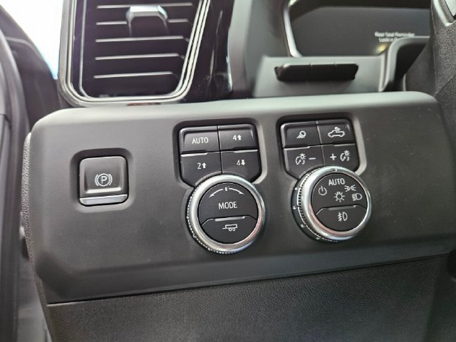 Used 2024 GMC Sierra 2500 AT4 w/ Technology Package AWD/4WD image 40