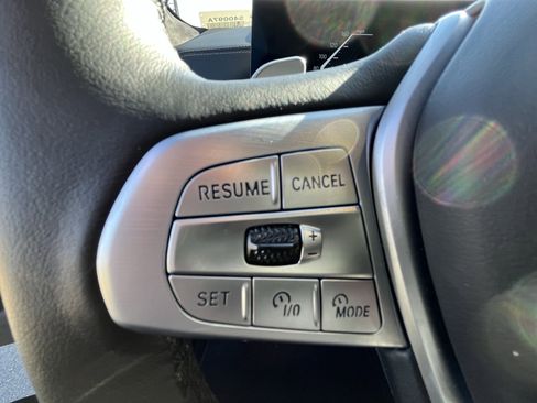 Used 2024 BMW X7 xDrive40i w/ Premium Package image 20