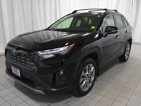Used 2022 Toyota RAV4 Limited AWD/4WD image 17