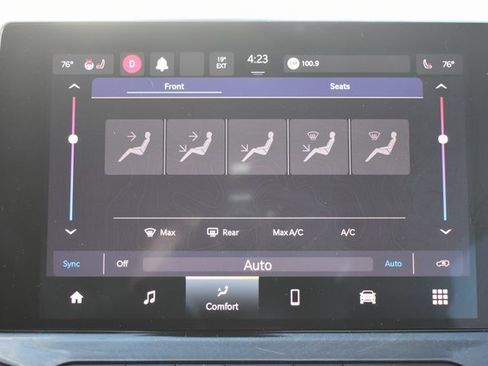 Used 2023 Jeep Compass Limited image 23