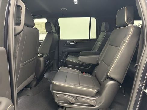 New 2026 Chevrolet Suburban Premier AWD/4WD image 29