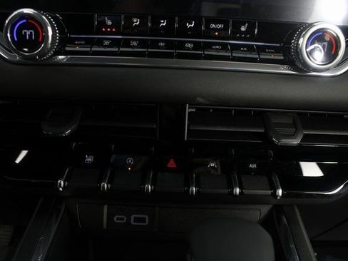 New 2026 GMC Canyon Elevation w/ Convenience Package image 6