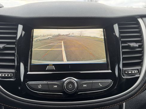 Used 2019 Chevrolet Trax LT w/ LT Convenience Package image 2